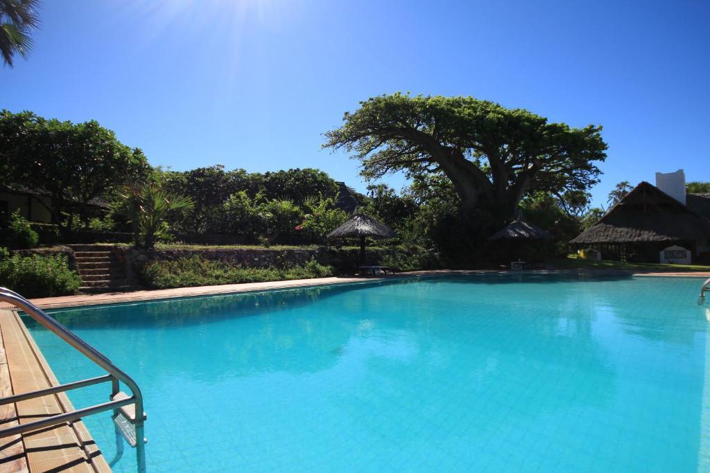 Amani Beach Resort Kutani Экстерьер фото