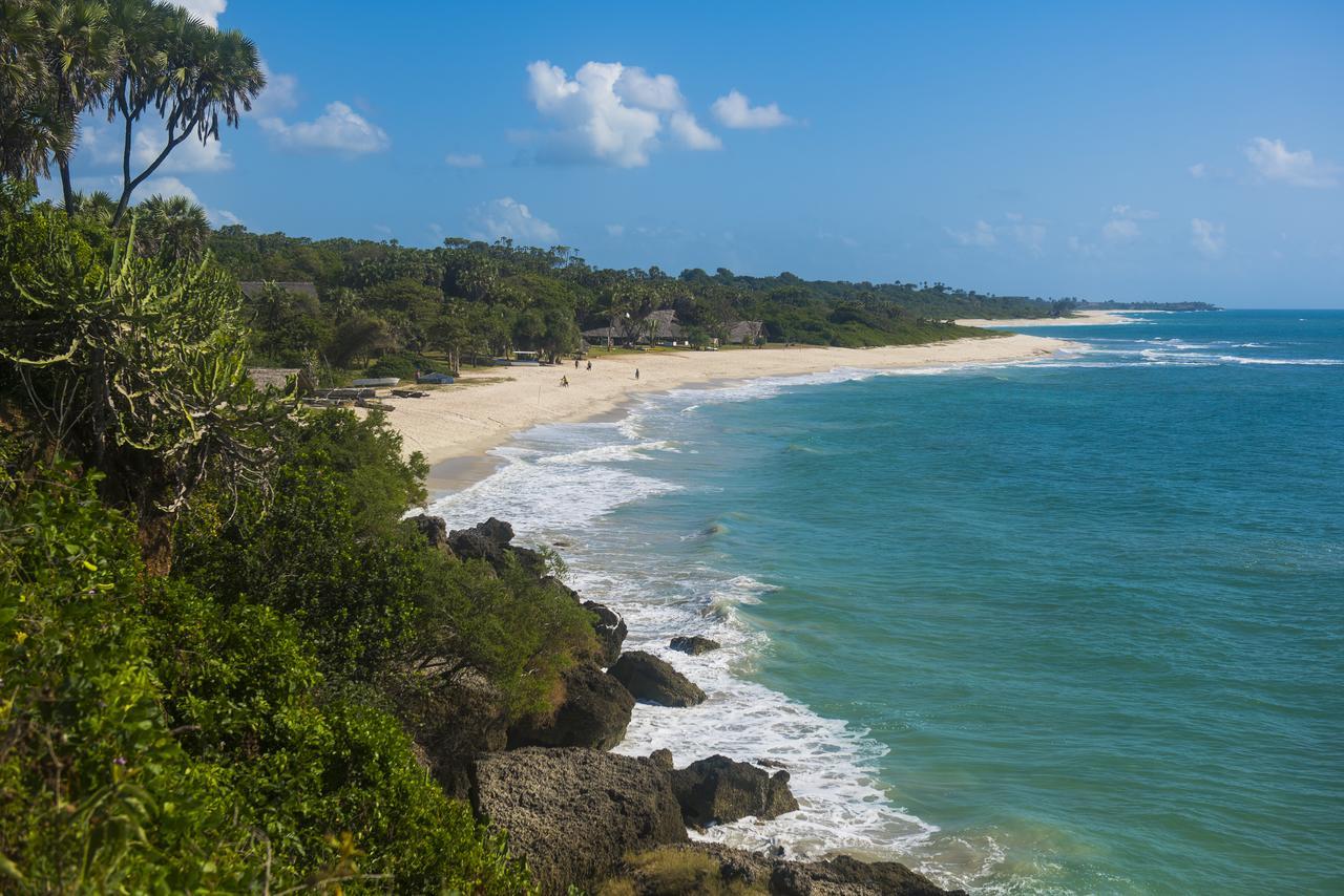 Amani Beach Resort Kutani Экстерьер фото