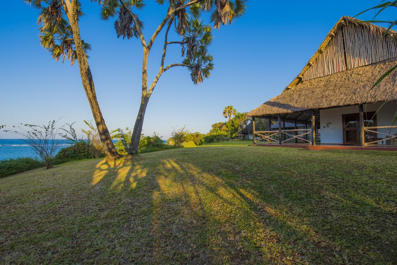 Amani Beach Resort Kutani Экстерьер фото