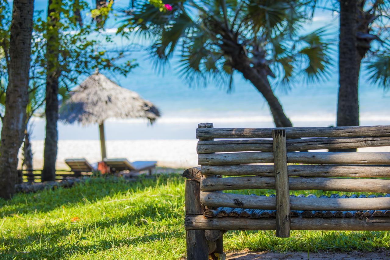 Amani Beach Resort Kutani Экстерьер фото
