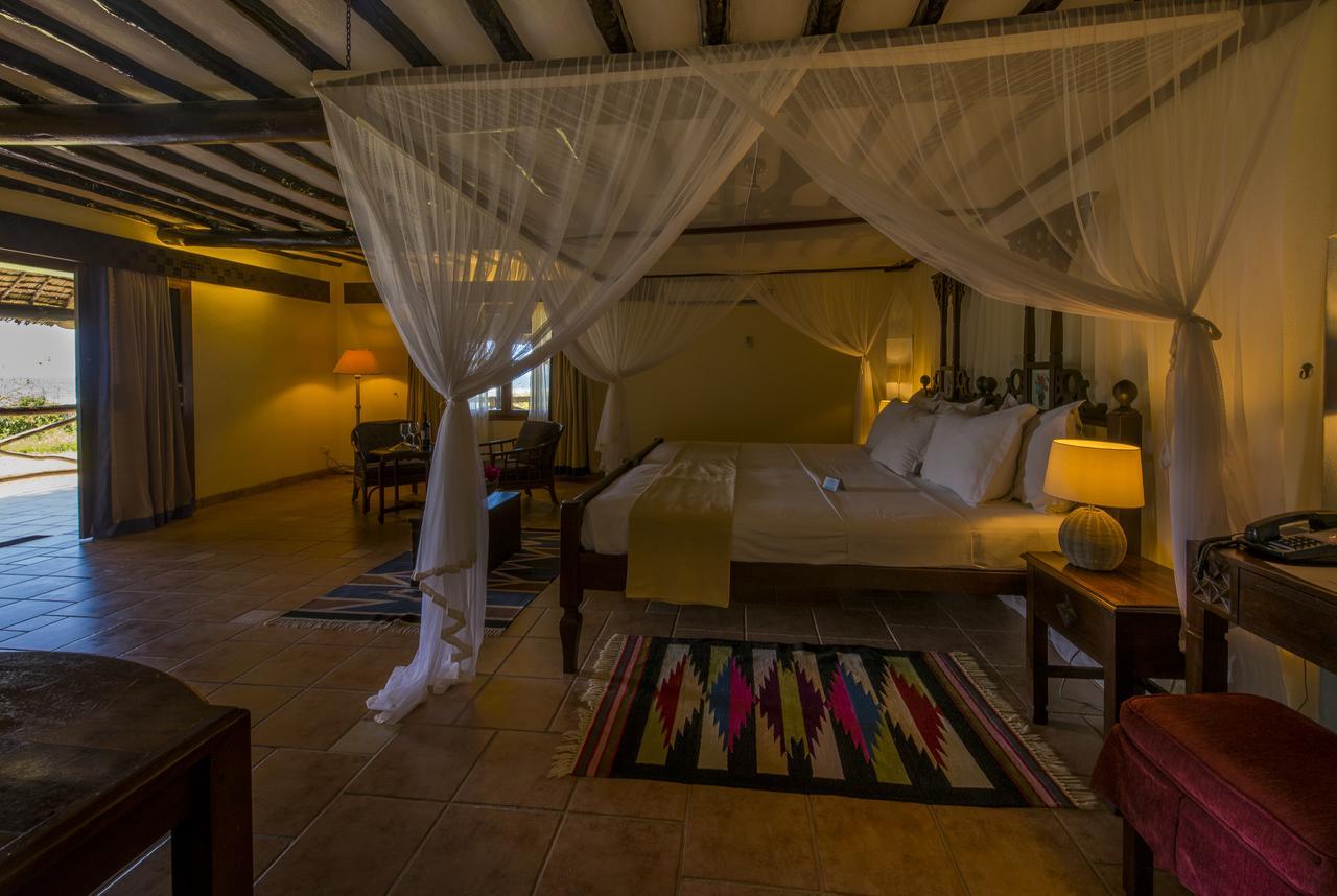 Amani Beach Resort Kutani Экстерьер фото