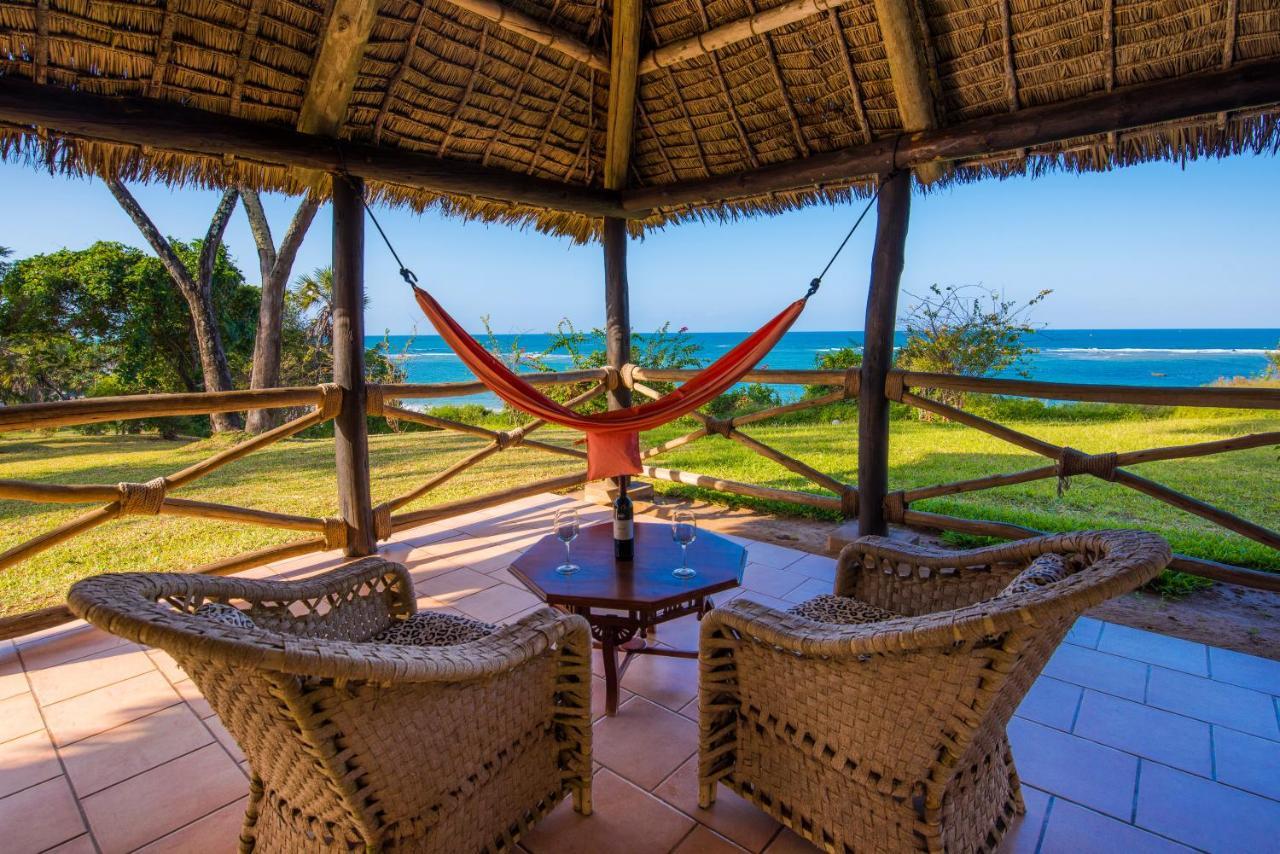 Amani Beach Resort Kutani Экстерьер фото