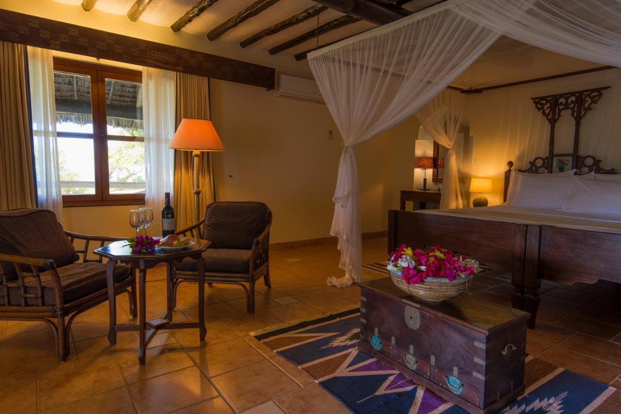 Amani Beach Resort Kutani Экстерьер фото